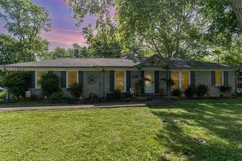 105 Trucord Dr, Hendersonville, TN 37075