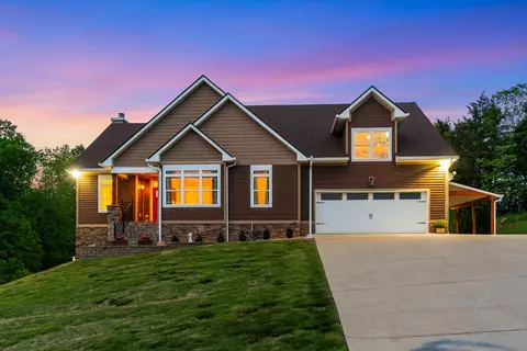 2207 Savage Creek Dr, Springfield, TN 37172