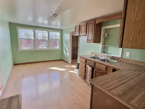 Kitchen - 828 Pond Rd, Dickson, TN 37055 photo 1 of 2