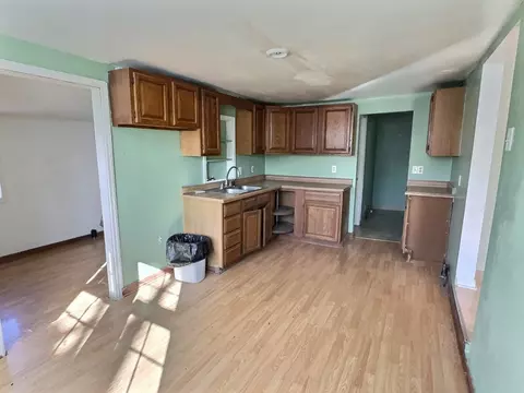 Kitchen - 828 Pond Rd, Dickson, TN 37055 photo 2 of 2