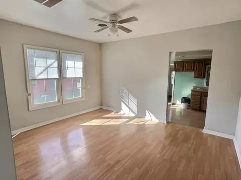 Living - 828 Pond Rd, Dickson, TN 37055 photo 2 of 2