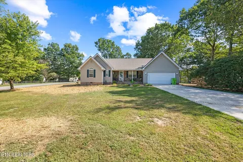 156 Tulip Dr, Crossville, TN 38555