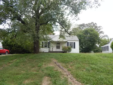 1747 N Wright Rd, Alcoa, TN 37701 photo 2