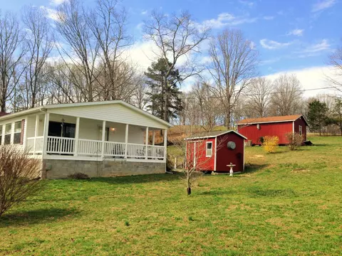 143 Howard Human Rd, Lancing, TN 37770 photo 3