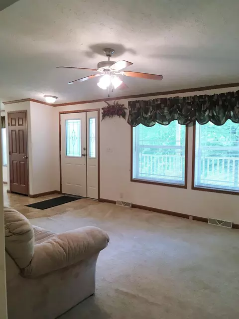 143 Howard Human Rd, Lancing, TN 37770 photo 18