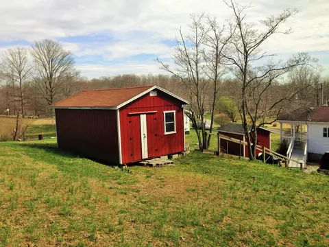 143 Howard Human Rd, Lancing, TN 37770 photo 7