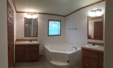 143 Howard Human Rd, Lancing, TN 37770 photo 30