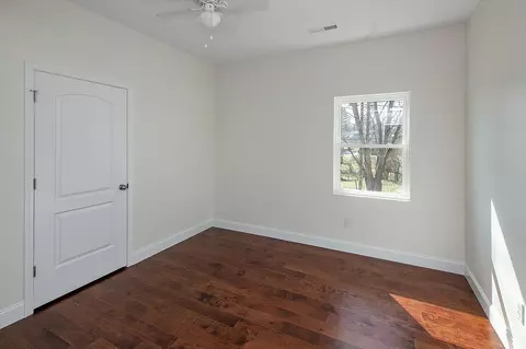 345 Eagle Bluff Rd, Jacksboro, TN 37757 photo 19