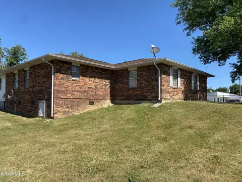 312 E 2nd Ave, Oneida, TN 37841 photo 20