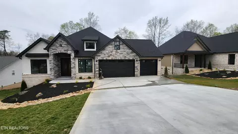 155 Oohleeno Way, Loudon, TN 37774
