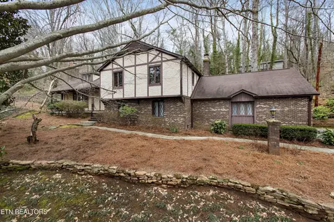 3217 Montlake Dr, Knoxville, TN 37920