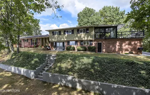 2435 Smithland Ln, Knoxville, TN 37931