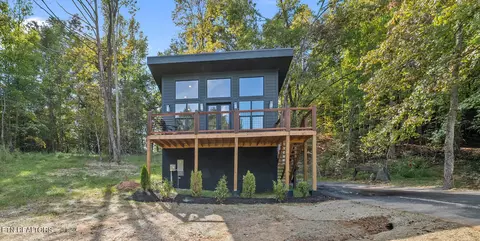 1467 Licking Spring Way #1, Sevierville, TN 37876