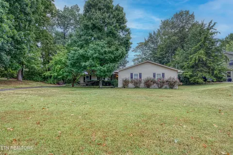 404 Shelbyville Rd, Knoxville, TN 37922