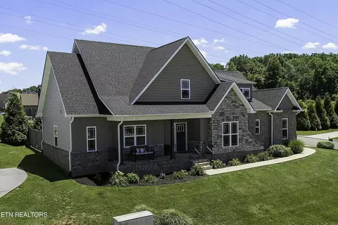 625 Lampwick Ln, Knoxville, TN 37912