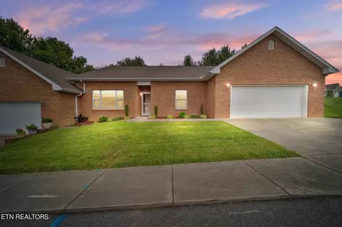 233 Radford Dr, Greeneville, TN 37743