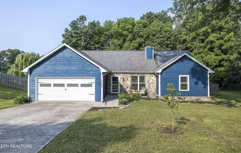 1137 Terra Rosa Dr, Knoxville, TN 37932