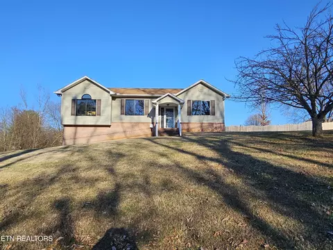 1670 Middlesettlements Rd, Maryville, TN 37801