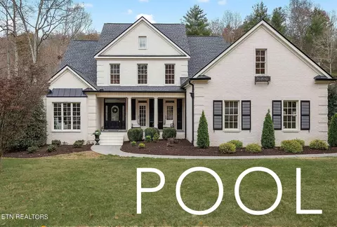 126 Winchester Cir, Oak Ridge, TN 37830
