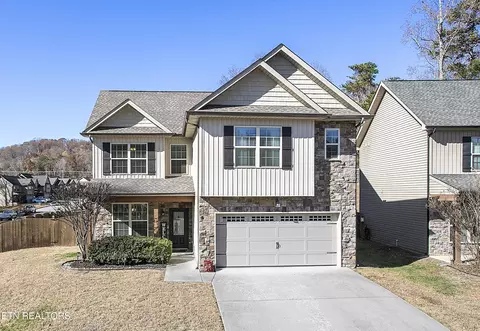 1301 Yarnell Station Blvd, Knoxville, TN 37932