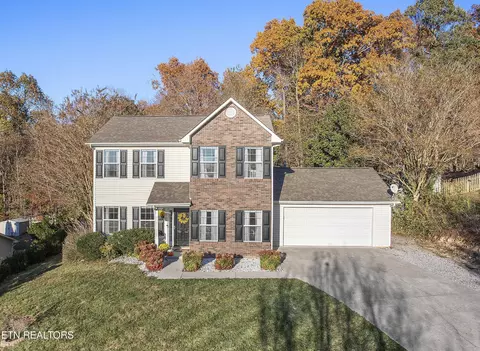 8218 Foxworth Tr, Powell, TN 37849