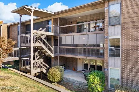 520 Berlin Dr #B179, Knoxville, TN 37923