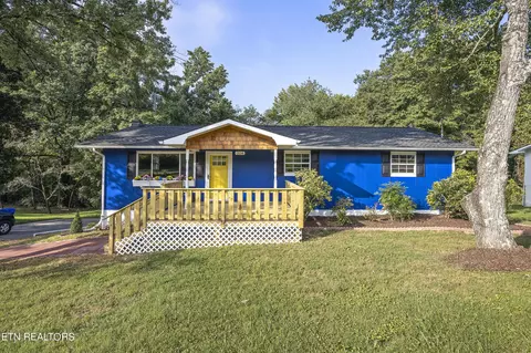 204 Nancy Ln, Clinton, TN 37716