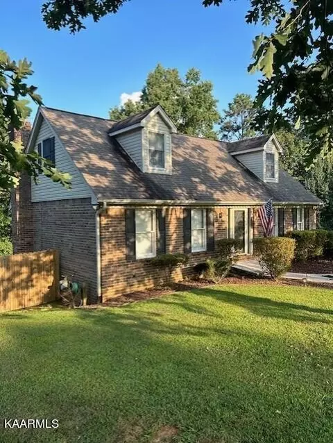 1252 Pinecrest Cir, Lenoir City, TN 37772