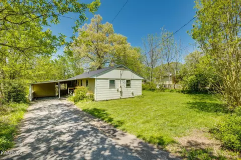 137 Nevada Cir, Oak Ridge, TN 37830