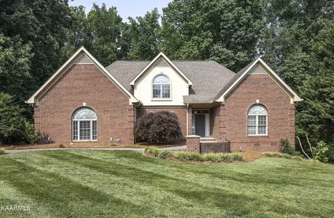 906 Bathurst Rd, Knoxville, TN 37909