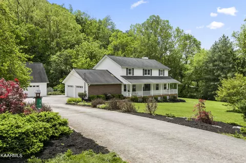 291 Lone Ridge Ln, Clinton, TN 37716