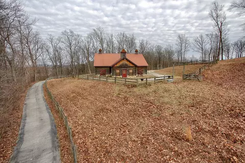 1240 Grape Rough Rd, Oneida, TN 37841 photo 6