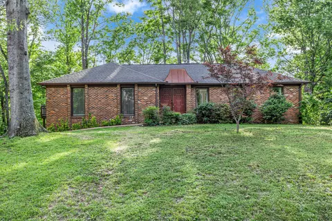 833 Stirrup Dr, Nashville, TN 37221