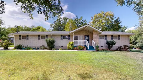 167 Lakeside Park Dr, Hendersonville, TN 37075