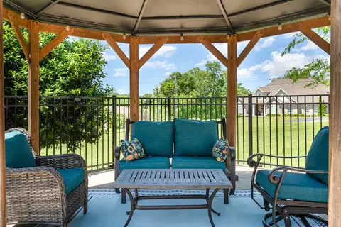 500 Mark Green Ct, Spring Hill, TN 37174 photo 4