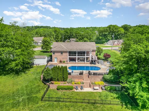 500 Mark Green Ct, Spring Hill, TN 37174 photo 1