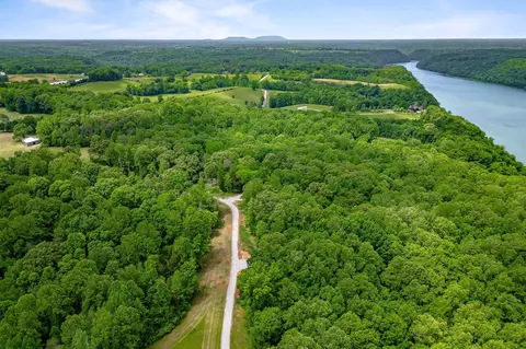 7 Potts Camp Rd # H, Smithville, TN 37166