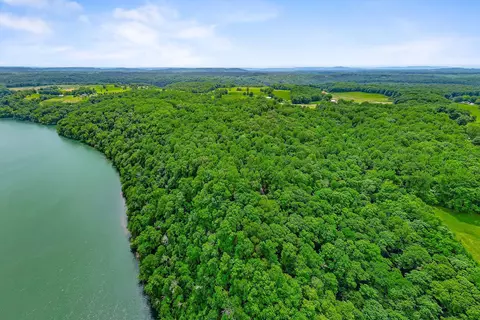 7 Potts Camp Rd # F, Smithville, TN 37166