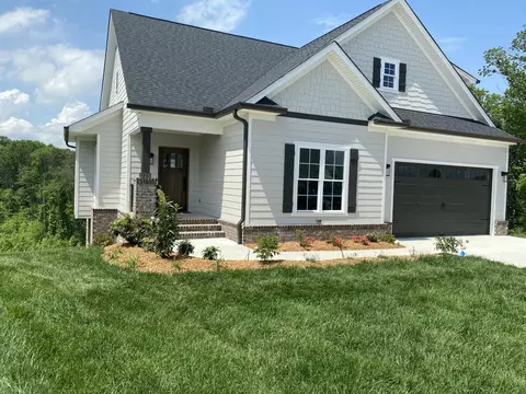226 Goose Creek Cir, Soddy Daisy, TN 37379