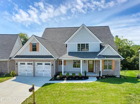2412 Misty Mountain Cir, Knoxville, TN 37932