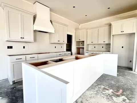 Kitchen - 5532 Sinclair St, Murfreesboro, TN 37127 photo 2 of 2