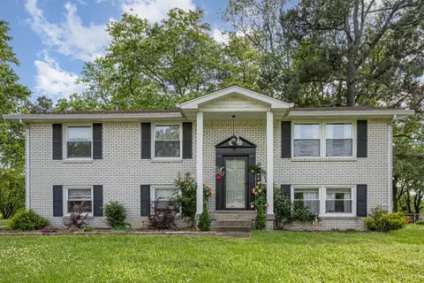 311 Grandview Dr, Old Hickory, TN 37138