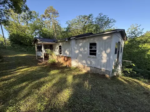 22 Ridgeland Cir, Rossville, GA 30741