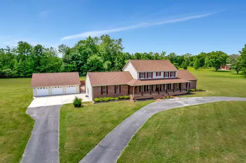 180 Hermitage Dr, Tullahoma, TN 37388