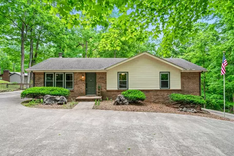 826 Dunbar Cave Rd, Clarksville, TN 37043