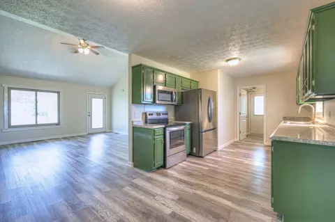 86 Eldon Dr, Manchester, TN 37355 photo 5