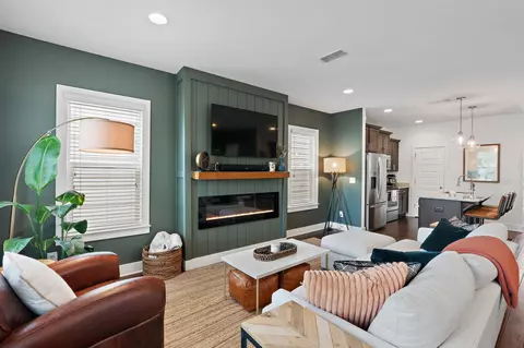 720 Cottage Park Dr, Nashville, TN 37207