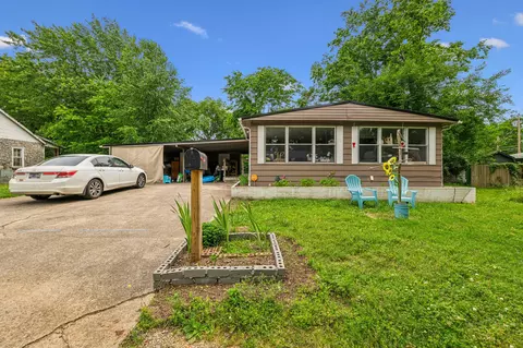 616 E State St, Murfreesboro, TN 37130 photo 2