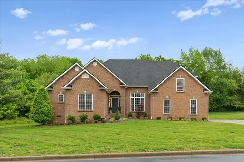 2988 Oak Glen Ln, Clarksville, TN 37043