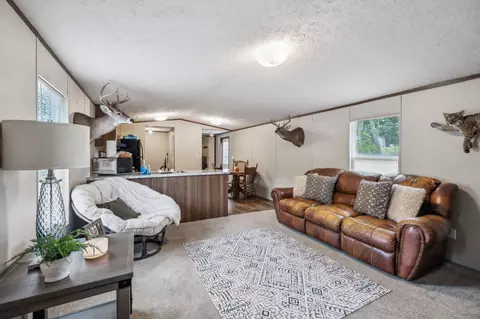 708 Hooper Rd, Winchester, TN 37398
